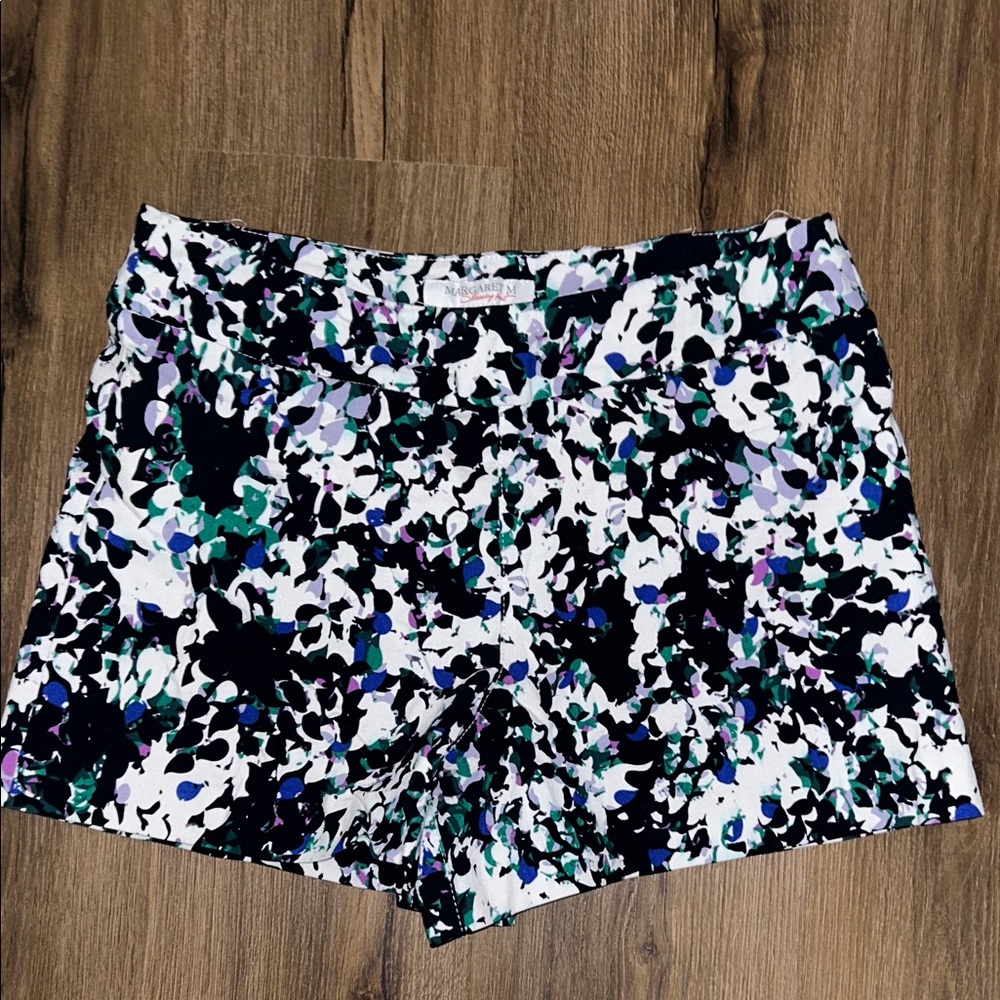Margaret M Women's Abstract Patterned Shorts